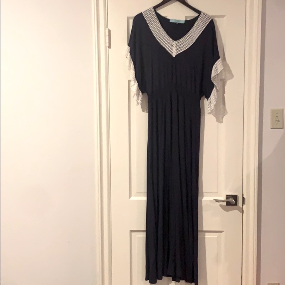 Karlie navy/white cotton batwing maxi dress